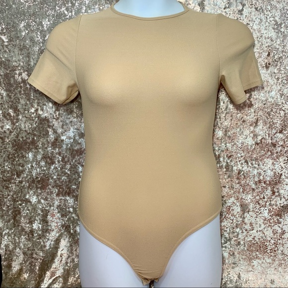 🆕 PrettyLittleThing Tan Bodysuit - Picture 4 of 9